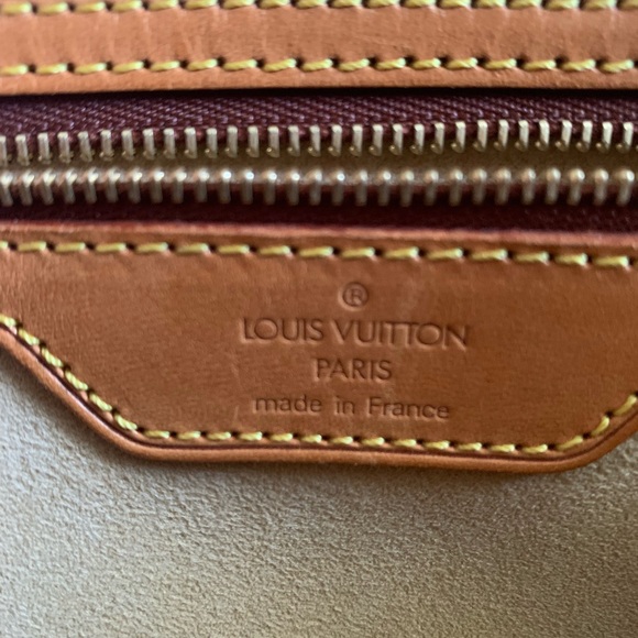 Louis Vuitton tote - Picture 15 of 16
